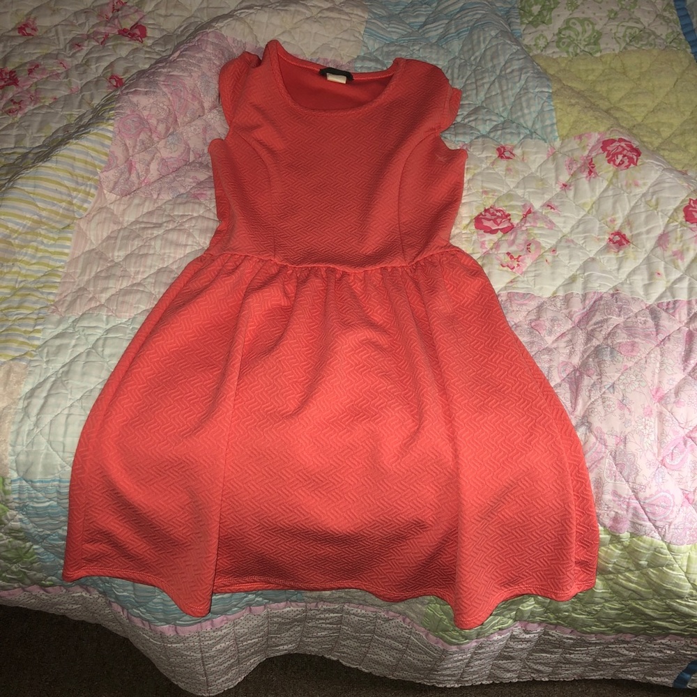 Peach/coral Dress with cap sleeves
